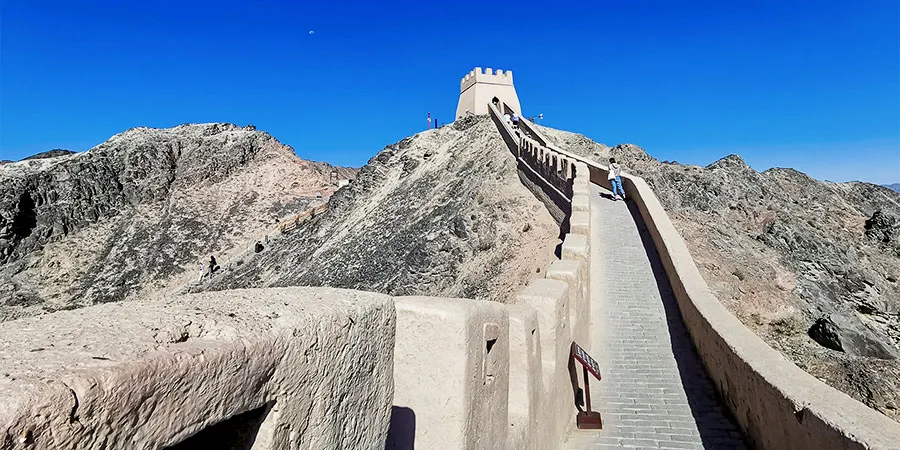 Overhanging Great Wall, Jiayuguan, Gansu