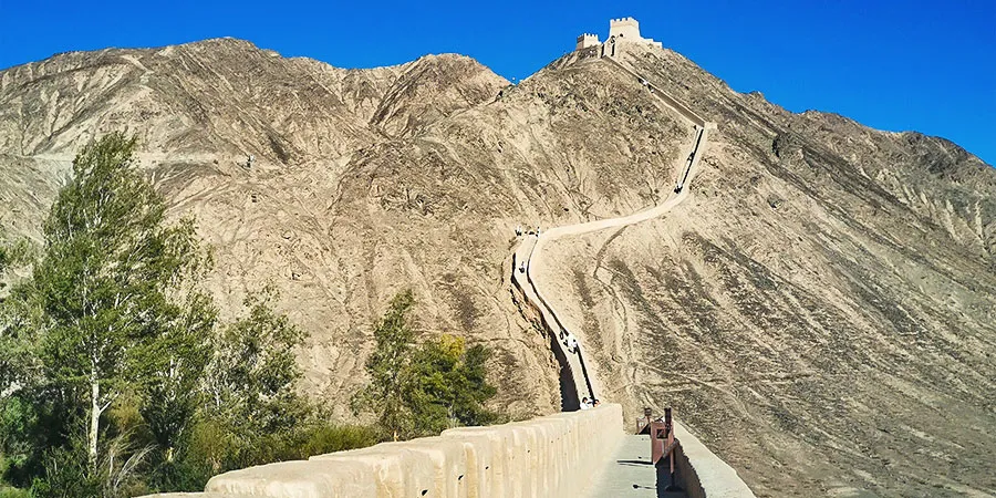 Overhanging Great Wall