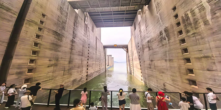 Pass Through the Ship Lock of Three Gorges Dam