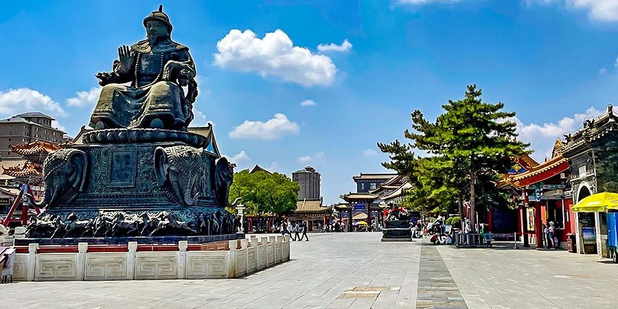 Dazhao Temple on a Lovely Day