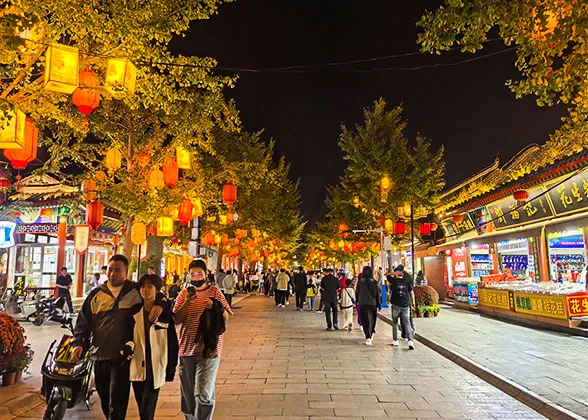 The Bustling Shanhaiguan Fortress