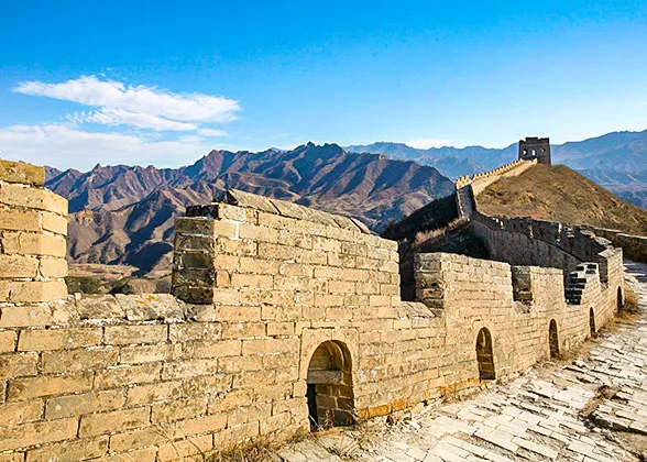 The shooting holes on the Great Wall