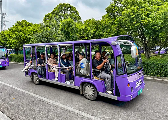 Sightseeing Bus at Stone Forest, Kunming