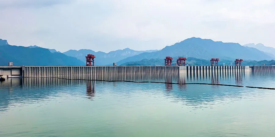 Three Gorges Dam in Cold Winter
