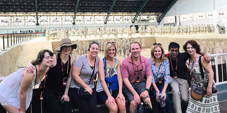 Tourists in Real Pit 1