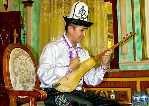 Uyghur Musical Instrument Performance