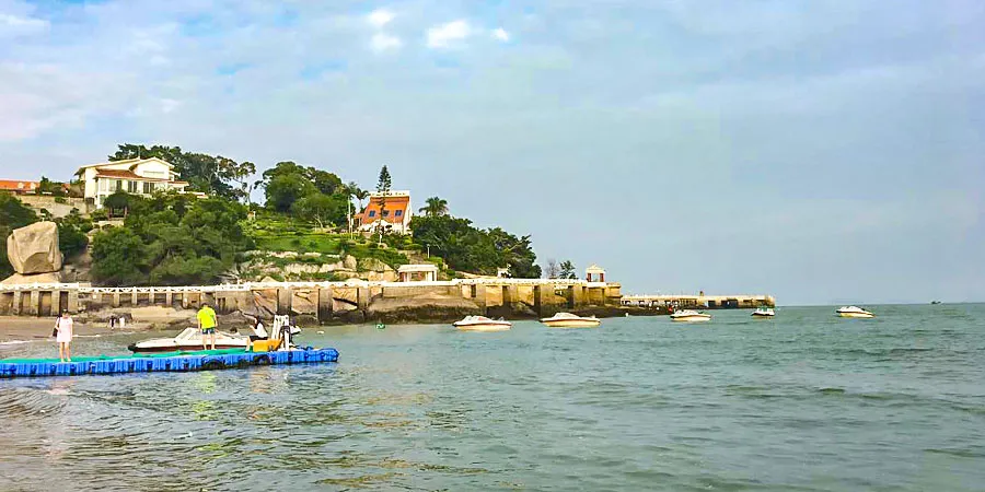 Do Water Activities on the Sea in Xiamen