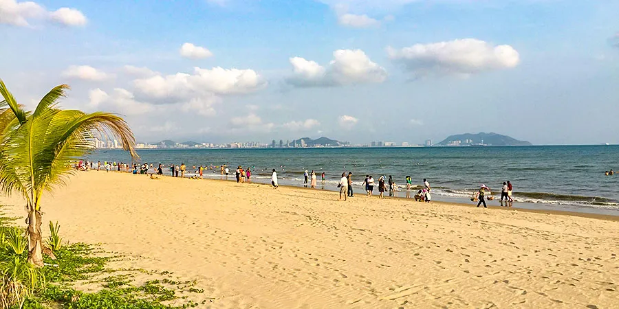 Have Fun on the Beach in Xiamen