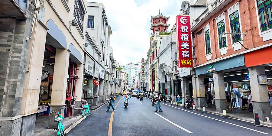 Street View of Xiamen in June