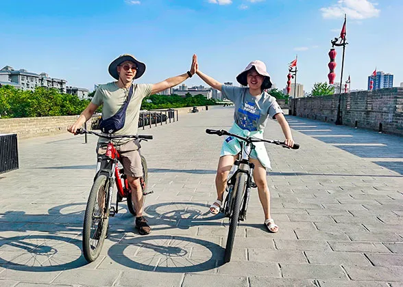 Cycling on Xi'an City Wall