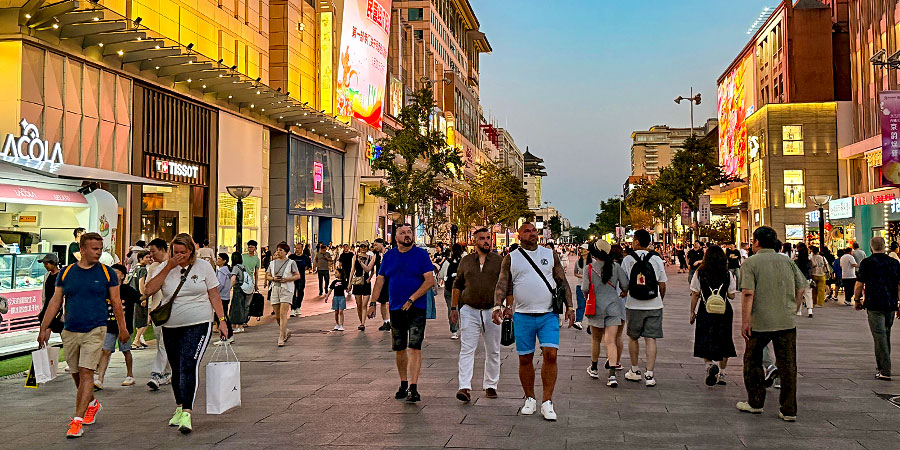 Wangfujing Shopping District, Near Goldfish Alley