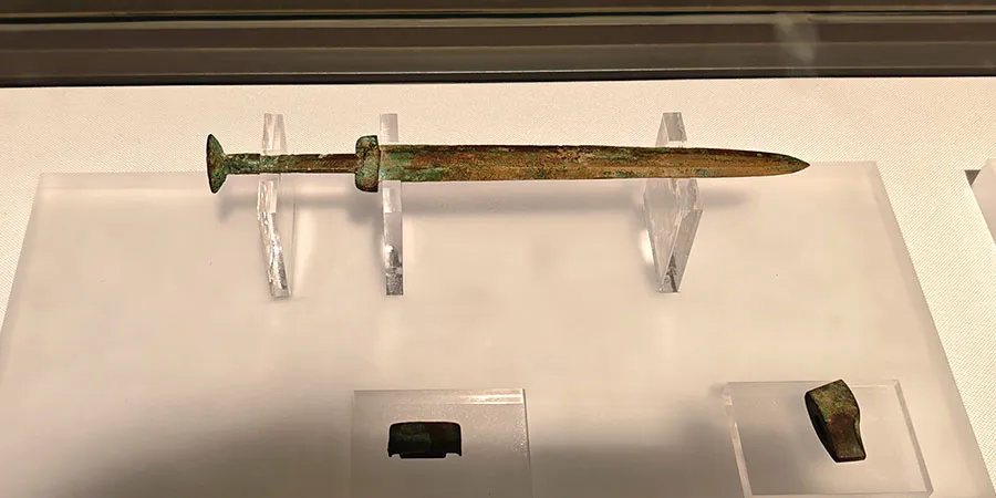 Well-preserved Bronze Sword