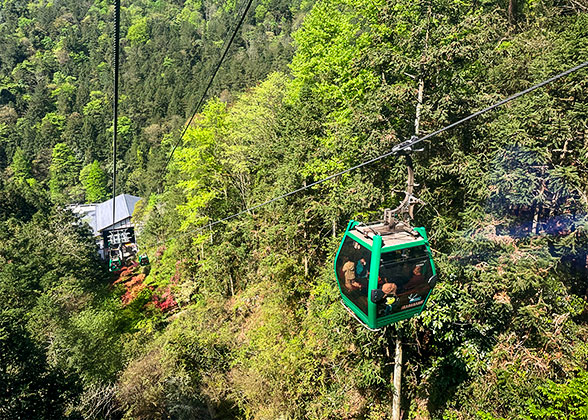 Huangshizhai Cable Car