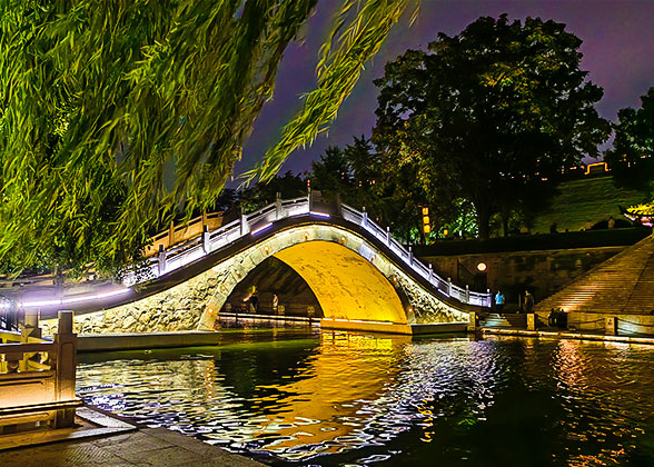 Moon Bridge of the Park at Night