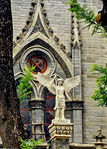 Virgin Mary Statue, Dongjiaomin Lane