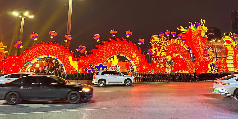 Giant Dragon Lantern, Xi'an City Wall