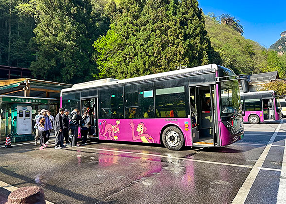 Eco-bus at Big Oxygen Bar Square