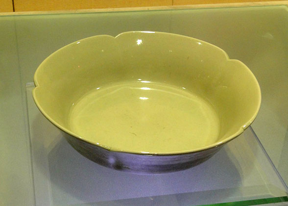 Celadon Porcelain Giving Water Illusion