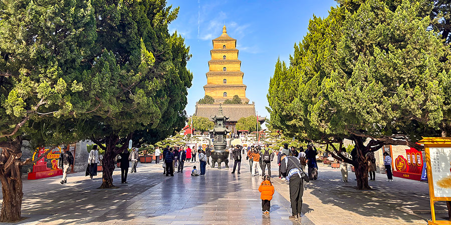 Giant Wild Goose Pagoda, Xian
