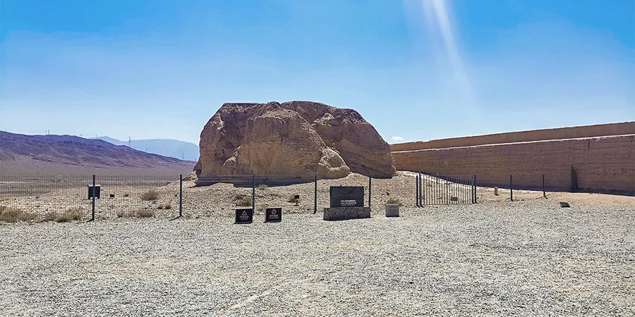Great Wall ruins in the desert