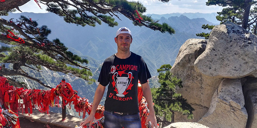 Enjoy Cooler Weather on Mt. Huashan Peak in Summer