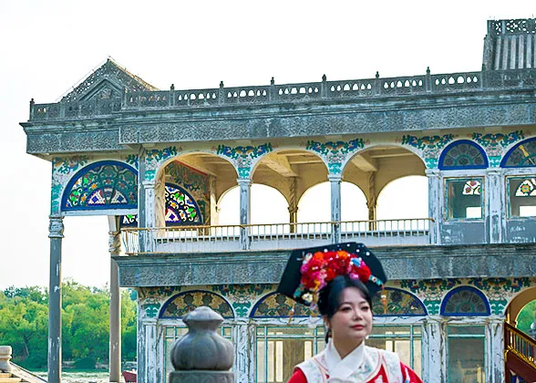 Decorative Dtails of the Boat