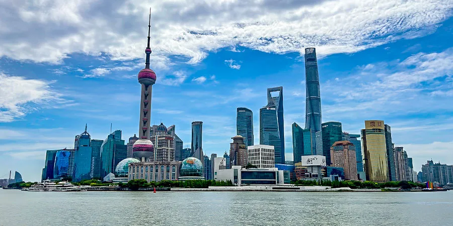 Cool and Clear Autumn in Shanghai