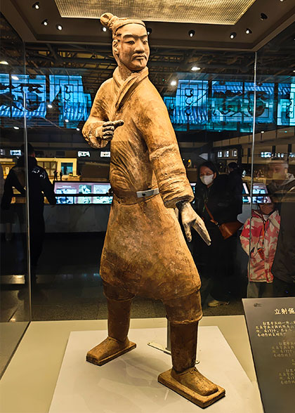 Standing Archer of Pit 2