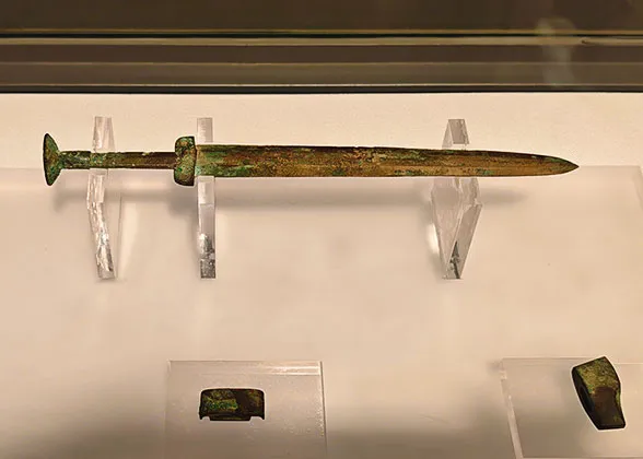 Bronze Sword in Lishan Garden