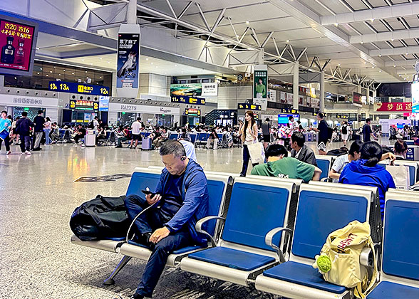 Waiting Hall of High-speed Train Station