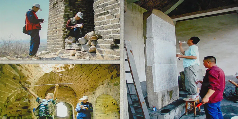 Workers repairing the Great Wall