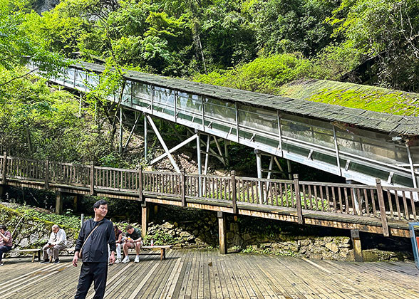 Wuwangpo Slide Way at Zhangjiajie Grand Canyon
