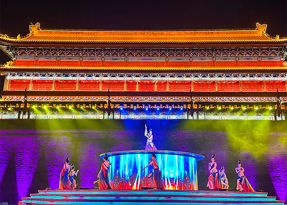 Performance in South Gate Barbican