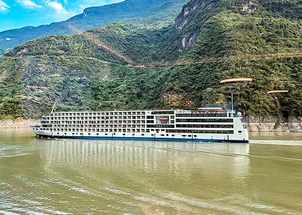 Yangtze River Cruiseship