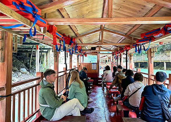 Rainbow Lake Cruise at Zhangjiajie Grand Canyon