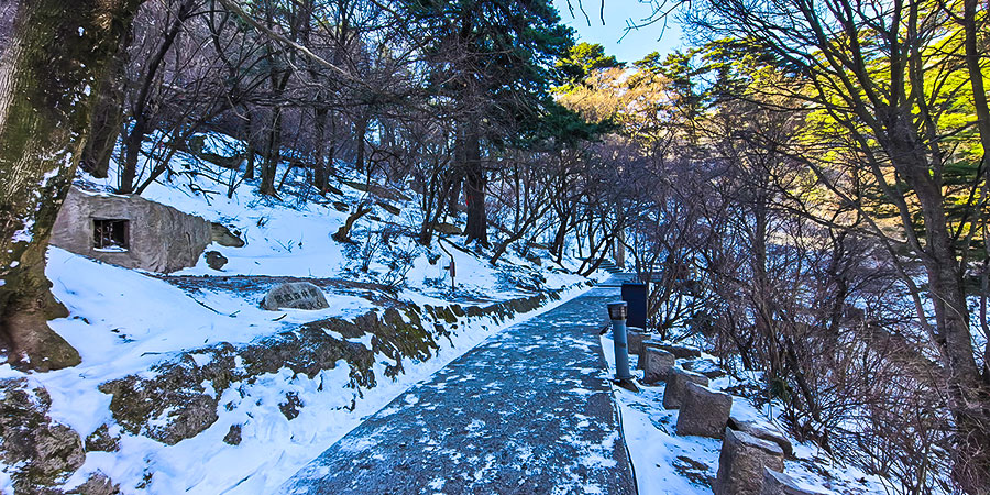 Snow View on Mount Emei in February Snow View on Mount Emei in February