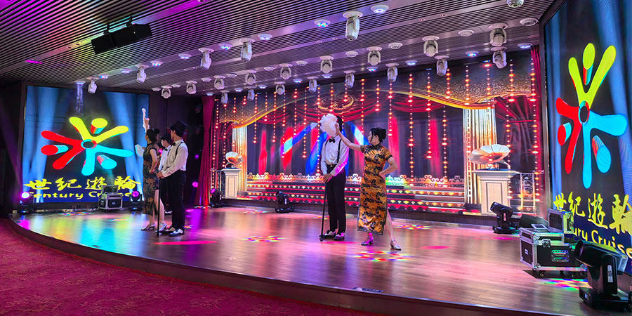 Dance Show on Yangtze River Cruiseship Dance Show on Yangtze River Cruiseship