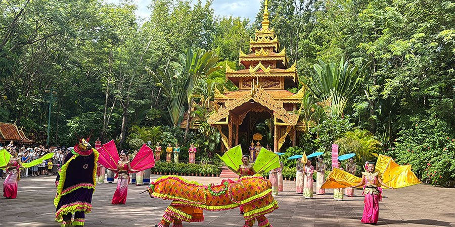 Local Performance in Dai Ethnic Park