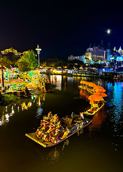 Starlight Night Market in Xishuangbanna