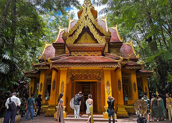 Busy Attractions During Peak Season Busy Attractions During Peak Season