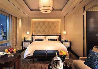 Double Room Double Room